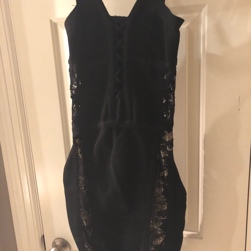 Sexy!! Bebe Bodycon / lace / criss cross dress